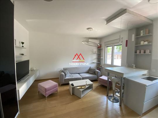 Lux jednoiposoban stan - 47m2 - Socijalno 