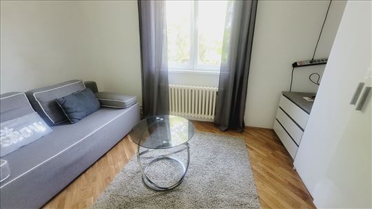 Senjak izdaje se stan