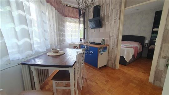Srđana Aleksića, Bežanijska kosa 3, Novi Beograd I
