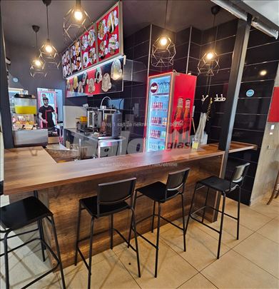 Ustupam restoran brze hrane