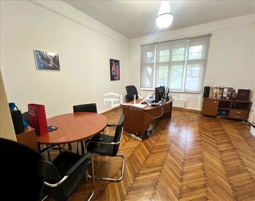 Centar/Vračar – šestosobni salonac za PP