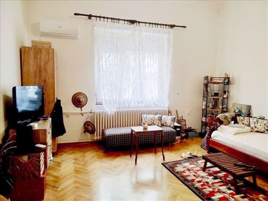 Divan stan na Vračaru - Novo u ponudi