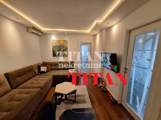 dva stana 3.0 i 2.0  cena dogovor