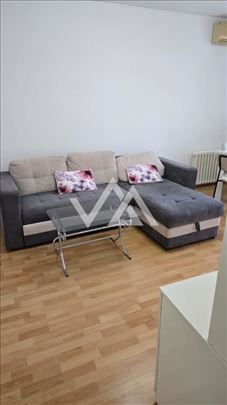 Izdaje se 1.5 stan, Novi Beograd