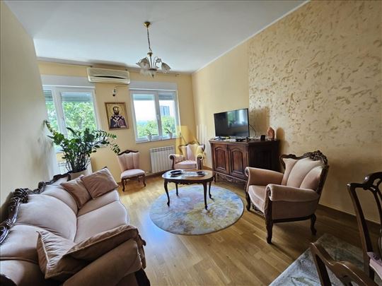 Liman 3, retko u ponudi, trosoban stan površine 90