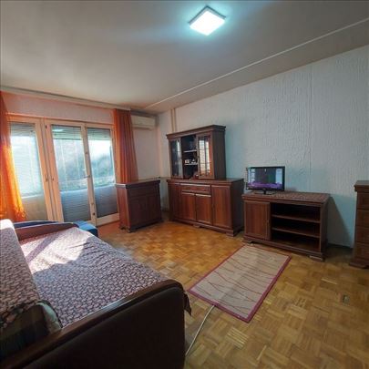 Novi Beograd-Blok 61 -Jurija Gagarina 3,0 s, 76 m2