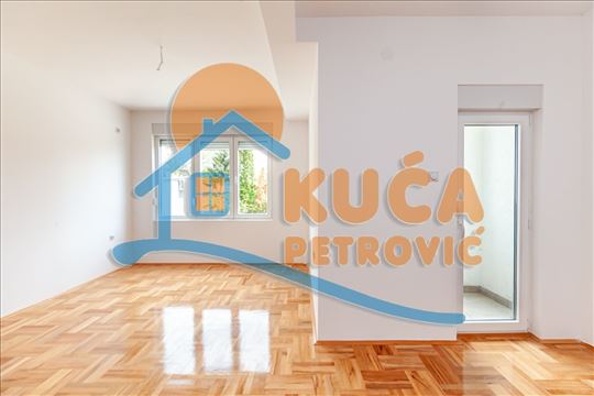 Novogradnja, Pantelej. 2.0 stan