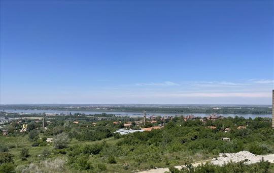 Prodaja, 3.0 Stan U Naselju Sunnyville Sa Garazom