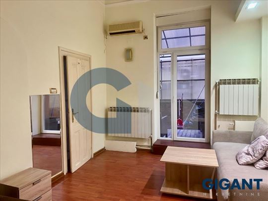 Slavija-Nemanjina, 56m2, vpr, cg,   