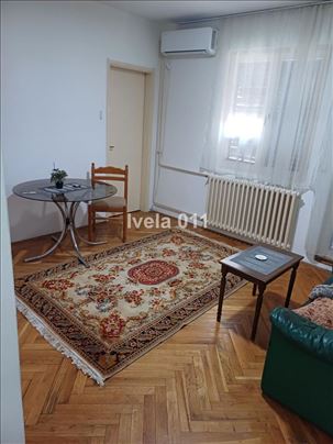 Uknjižen 1.0 stan - Bogoslovija ID#3834