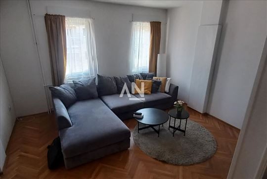 Voždovac , Kostolačka, 2,0 stan na super lokaciji 