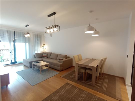 Vračar, lux, 3.5, sa garažnim mestom