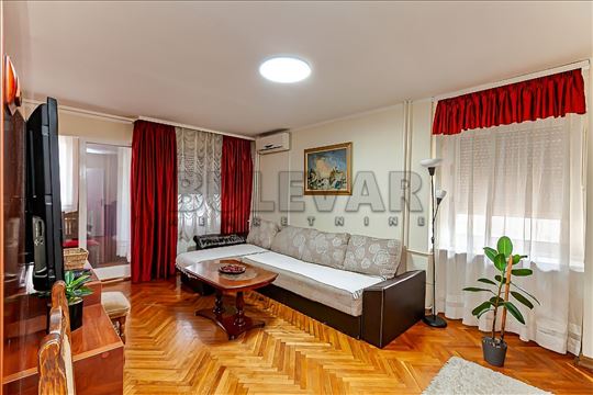 3.0, Centar, Marger, Saborna Crkva