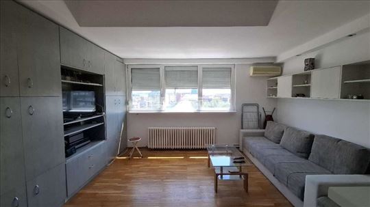 Blok 11, Hotel Yu, renoviran, odmah useljiv