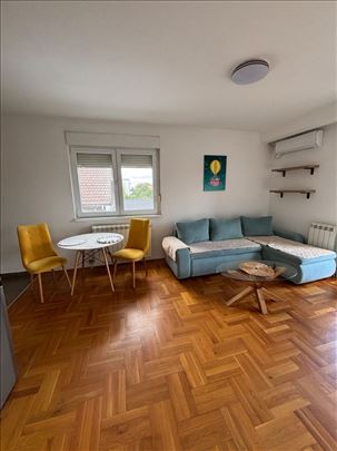  BORČA,I. Milutinovića,1-5, II sprat,namešten,350e