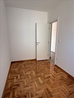 BORČA,kod Šopija,1-5, 40m2,III sprat,64.000e