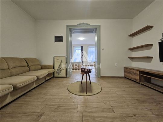 Izdaje se renovirana dvojna kuća od 70m², Subotica
