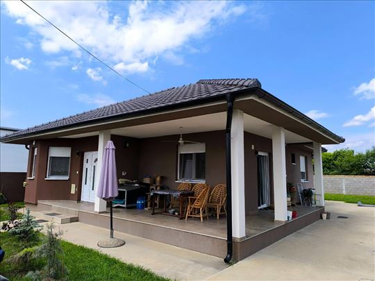 Kuća Stara Pazova 120m2