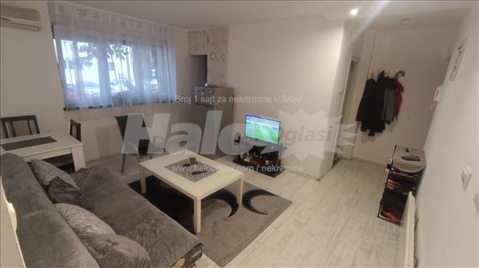 "Lep i funkcionalan stan na odličnoj lokaciji"