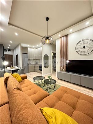 Lux 52m, SQUARE 2, Vojvode Stepe 391
