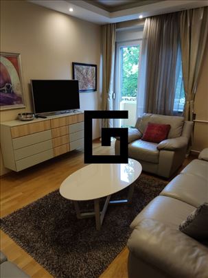 LUX renoviran,Centar, Skadarlija, 75m2, 2.5
