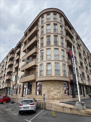 Lux stan u Krnjači na 4. spratu - 40m2