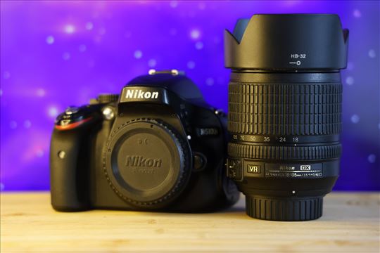 Nikon D5100 + 18-105mm objektiv + SB-800 blic