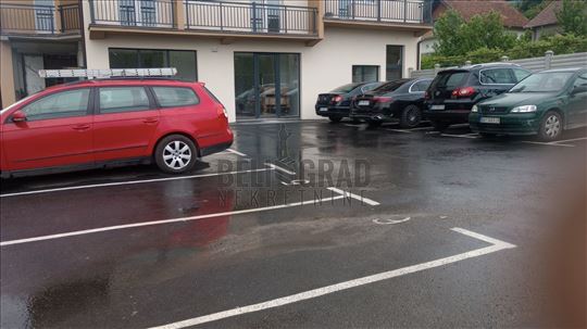 Odličan, useljiv u julu
