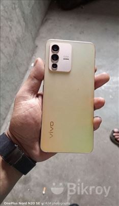 Виво v23 5G. Хитна продаја, договорићемо се око це
