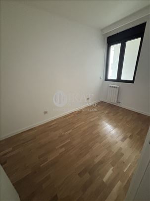 Banjica, Trošarina 79,94m2 četvorosoban stan + pdv