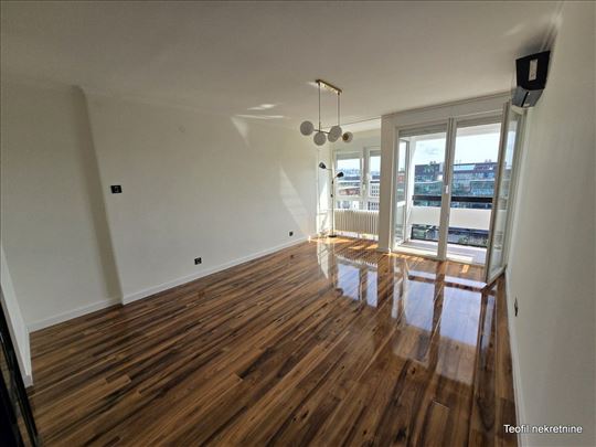 Blok 23, 3.0, renoviran. 75(2T) useljiv, preporuka
