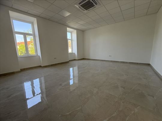Broker - Executive Workspace - Poslovni prostor