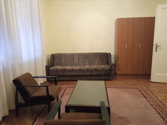 Izdaje se jednosoban stan u Jagodin Mali, 50m2!