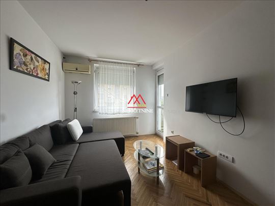 Jednoiposoban stan - 36m2 - Grbavica