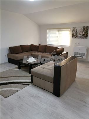 Konjarnik, trosoban stan 75m2, bez infostana