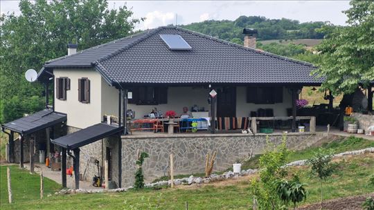 Seosko domacinstvo nadomak Kragujevca