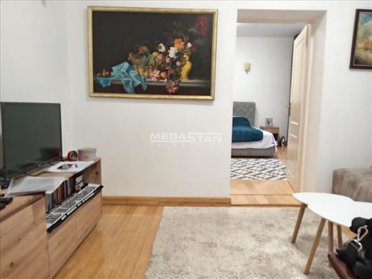 Slavujev venac, renoviran, uknjižen