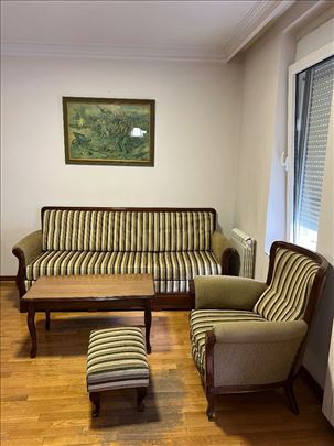 Trosed na izvlacenje, fotelja, tabure i sto