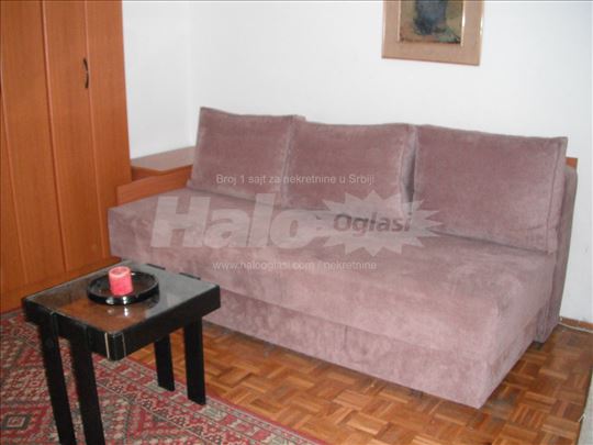 Izdajem stan 37 m2 u Beogradu-Cvijiceva