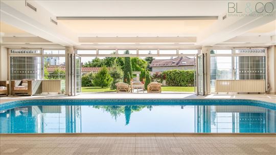 Luksuzna vila sa mediteranskim vrtom u srcu Dedinj