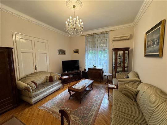 Lux 2.0 salonac u srcu Dorćola