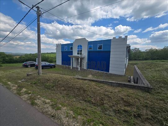 Magacin sa projektom za kuću