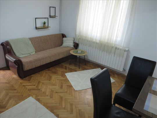 Namešten na Banovom brdu