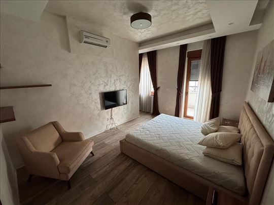 Odlična garsonjera u lux zgradi