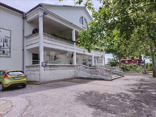 Poslovni prostor na frekventnoj lokaciji 