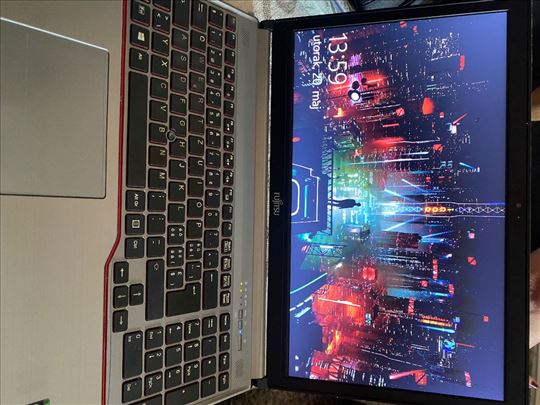 Laptop - povoljno