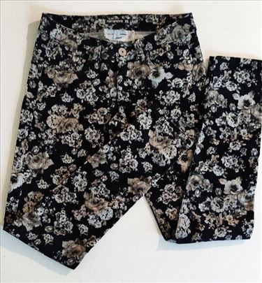 Nove terranova cvetne farke vel. XS/S 