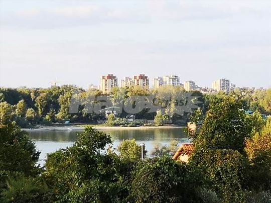 Novi Sad na dlanu - neponovljiva pozicija