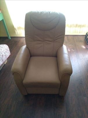Relax kožna fotelja na razvlačenje