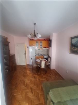 Garsonjera na odličnoj lokaciji